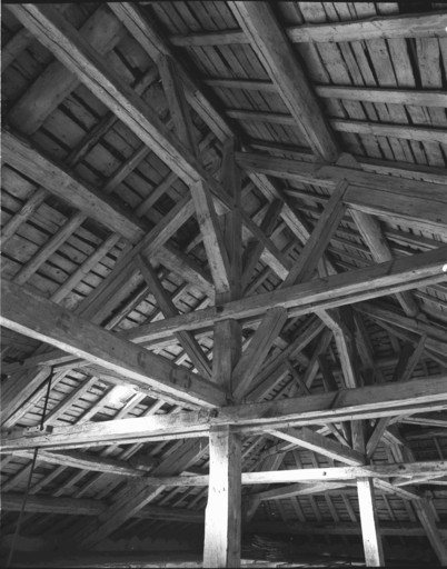 Vue de la charpente du moulin de commerce en 1989. © Yves Sancey / Région Bourgogne-Franche-Comté, Inventaire du patrimoine - 1989