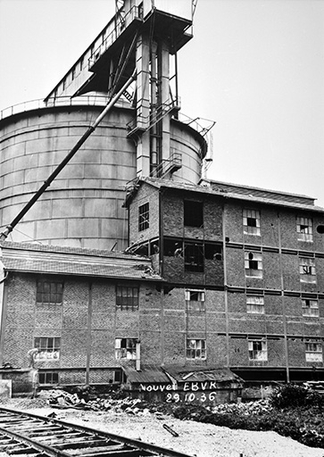 " Caisse " à soude et emballage vrac (EBVR). © Jérôme  Mongreville (reproduction), Charnotet / Région Bourgogne-Franche-Comté, Inventaire du patrimoine - 1990 " Caisse " à soude et emballage vrac (EBVR). © Jérôme  Mongreville (reproduction), Charnotet / Région Bourgogne-Franche-Comté, Inventaire du patrimoine - 1990