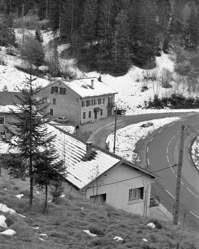 Vue d'ensemble plongeante, depuis le nord. © Yves Sancey / Région Bourgogne-Franche-Comté, Inventaire du patrimoine - 1990