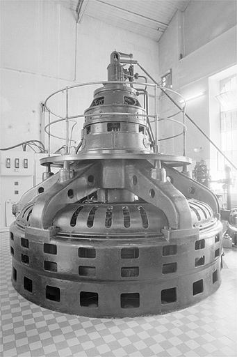 Alternateur ASEA. © Laurent Poupard / Région Bourgogne-Franche-Comté, Inventaire du patrimoine - 1990