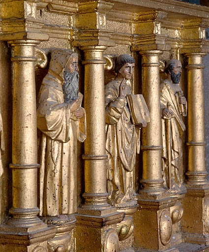 Châsse de gauche, face antérieure de trois quarts. © Jérôme Mongreville / Région Bourgogne-Franche-Comté, Inventaire du patrimoine - 1990