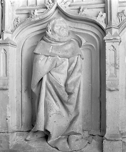 Détail : face sud 1er pleurant (en partant de la gauche). © Jérôme Mongreville / Région Bourgogne-Franche-Comté, Inventaire du patrimoine - 1990