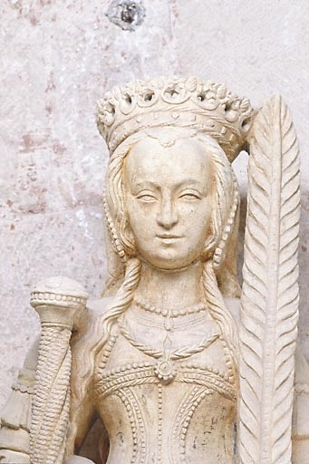 Détail : le buste de la sainte, de face. © Jérôme Mongreville / Région Bourgogne-Franche-Comté, Inventaire du patrimoine - 1990