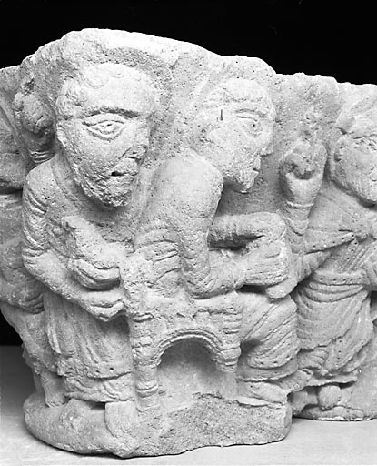 Premier grand côté : les deux apôtres de gauche. © Jérôme Mongreville / Région Bourgogne-Franche-Comté, Inventaire du patrimoine - 1990