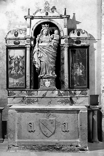 Autel latéral nord, dédié à la Vierge, vue d'ensemble. © Jérôme Mongreville / Région Bourgogne-Franche-Comté, Inventaire du patrimoine - 1990