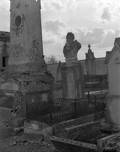 Vue de trois quarts droit. © Yves Sancey / Région Bourgogne-Franche-Comté, Inventaire du patrimoine, 1990 - 1990