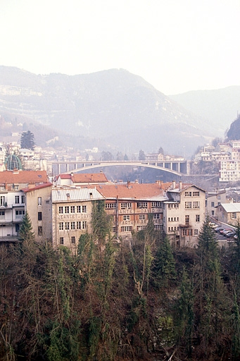 Vue d'ensemble depuis l'ouest. © Jérôme Mongreville / Région Bourgogne-Franche-Comté, Inventaire du patrimoine - 1991
