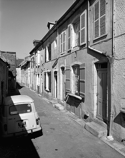 Vue d'ensemble de trois quarts droit. © Yves Sancey / Région Bourgogne-Franche-Comté, Inventaire du patrimoine - 1991