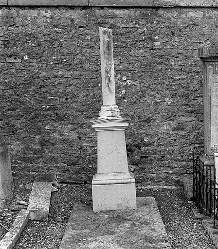 Vue d'ensemble, de face. © Yves Sancey / Région Bourgogne-Franche-Comté, Inventaire du patrimoine - 1991