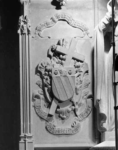 Détail du pied droit de la table d'autel. © Yves Sancey / Région Bourgogne-Franche-Comté, Inventaire du patrimoine - 1991