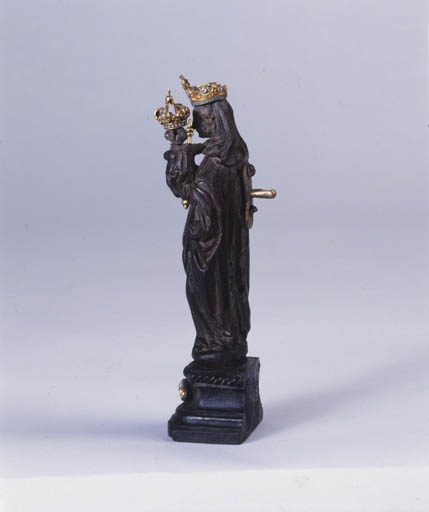 Vue d'ensemble : de profil. © Yves Sancey / Région Bourgogne-Franche-Comté, Inventaire du patrimoine - 1991 Vue d'ensemble : de profil. © Yves Sancey / Région Bourgogne-Franche-Comté, Inventaire du patrimoine - 1991