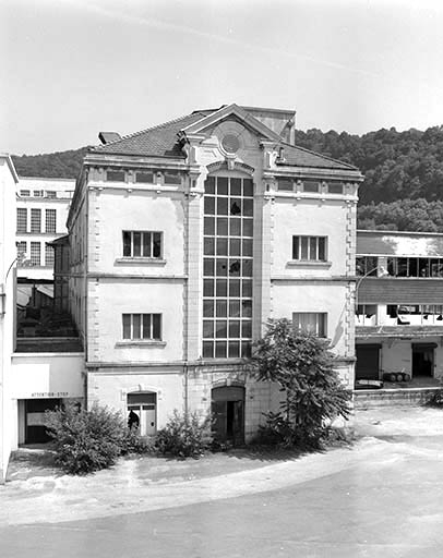 Façade de la cantine (T1, ancien atelier de fabrication). © Yves Sancey / Région Bourgogne-Franche-Comté, Inventaire du patrimoine - 1992