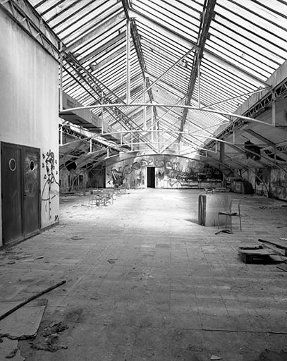 Charpente métallique et verrière de la cantine. © Yves Sancey / Région Bourgogne-Franche-Comté, Inventaire du patrimoine - 1992