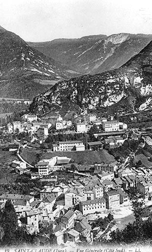 Saint-Claude (Jura).- Vue Générale (côté sud). © Jérôme  Mongreville (reproduction) / Région Bourgogne-Franche-Comté, Inventaire du patrimoine - 1992
