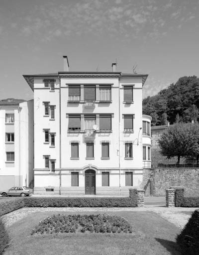 Façade du 2e bâtiment. © Jérôme Mongreville / Région Bourgogne-Franche-Comté, Inventaire du patrimoine - 1992