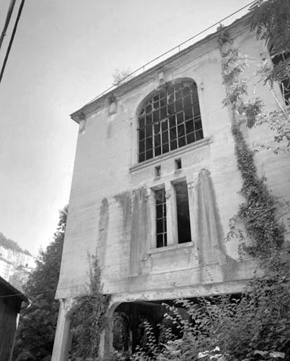 Façade latérale gauche du transformateur : une travée. © Jérôme Mongreville / Région Bourgogne-Franche-Comté, Inventaire du patrimoine - 1992