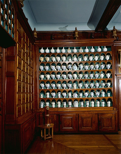 Vue d'ensemble du meuble mur nord. © Yves Sancey / Région Bourgogne-Franche-Comté, Inventaire du patrimoine - 1992