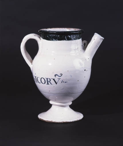 Vue d'ensemble d'une chevrette blanche. © Yves Sancey / Région Bourgogne-Franche-Comté, Inventaire du patrimoine - 1992