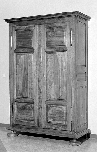 Vue d'ensemble de trois quarts droit. © Yves Sancey / Région Bourgogne-Franche-Comté, Inventaire du patrimoine - 1992