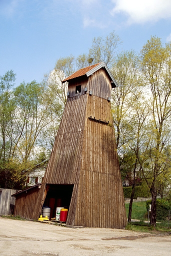 Chevalement du puits n° 7. © Laurent Poupard / Région Bourgogne-Franche-Comté, Inventaire du patrimoine - 1994