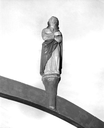 Détail : saint Jean l'évangéliste. © Yves Sancey / Région Bourgogne-Franche-Comté, Inventaire du patrimoine - 1994