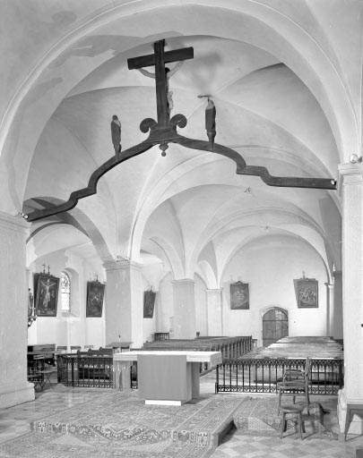 Elévation intérieure sud de la nef, vue depuis le choeur. © Yves Sancey / Région Bourgogne-Franche-Comté, Inventaire du patrimoine - 1994 Elévation intérieure sud de la nef, vue depuis le choeur. © Yves Sancey / Région Bourgogne-Franche-Comté, Inventaire du patrimoine - 1994