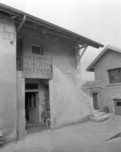 Partie droite de la façade antérieure. © Jérôme Mongreville / Région Bourgogne-Franche-Comté, Inventaire du patrimoine - 1994