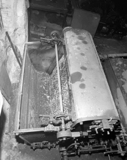 Chargeur peseur : intérieur du bac. © Yves Sancey / Région Bourgogne-Franche-Comté, Inventaire du patrimoine - 1994