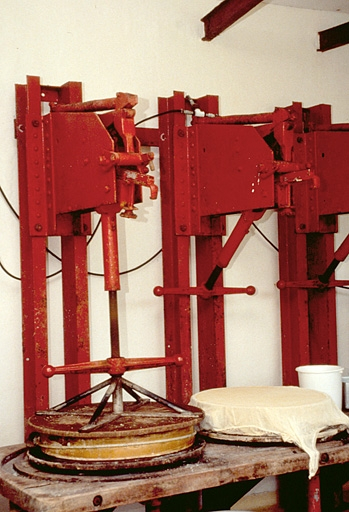 Presses à vis. © Jérôme Mongreville / Région Bourgogne-Franche-Comté, Inventaire du patrimoine - 1995