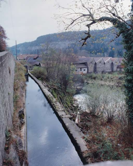 Canal d'amenée. © Yves Sancey / Région Bourgogne-Franche-Comté, Inventaire du patrimoine - 1995