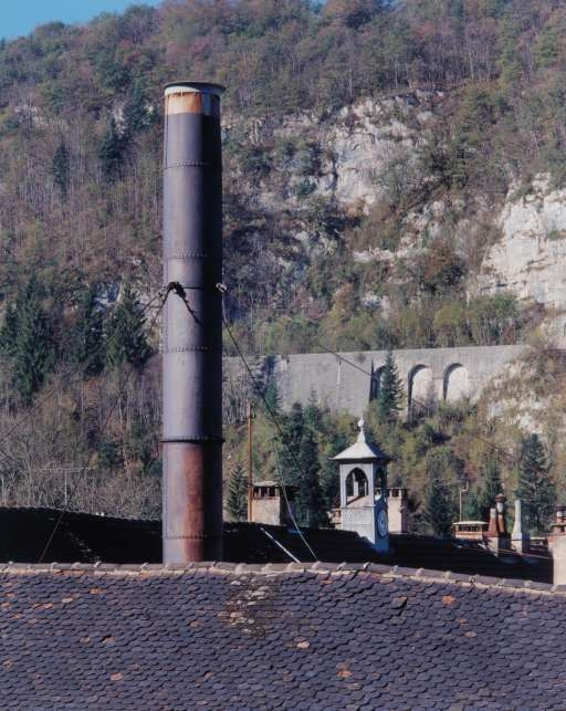 Cheminée d'usine. © Yves Sancey / Région Bourgogne-Franche-Comté, Inventaire du patrimoine - 1995