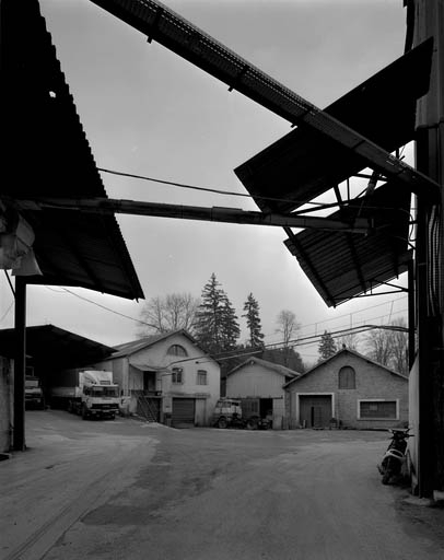 Magasins industriels et atelier de réparation. © Jérôme Mongreville / Région Bourgogne-Franche-Comté, Inventaire du patrimoine - 1996