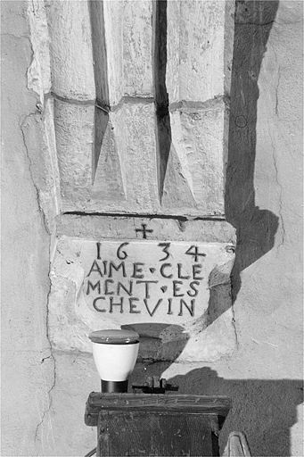 Troisième culot sud de la voûte du vaisseau central de l'église. © Yves Sancey / Région Bourgogne-Franche-Comté, Inventaire du patrimoine - 1996