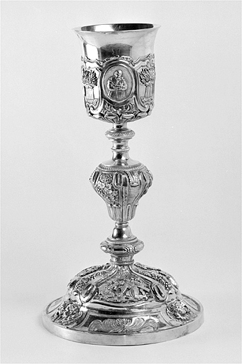 Le calice, vu du côté de la Montée au Calvaire sur le pied. © Yves Sancey / Région Bourgogne-Franche-Comté, Inventaire du patrimoine - 1996