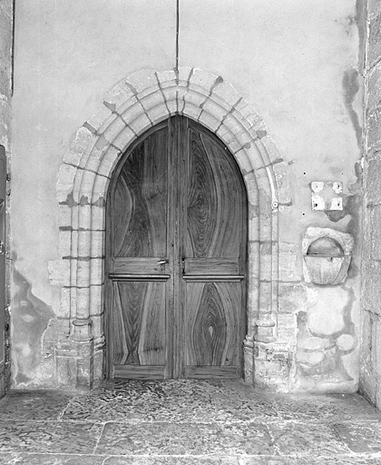 Le portail de la nef. © Yves Sancey / Région Bourgogne-Franche-Comté, Inventaire du patrimoine - 1996