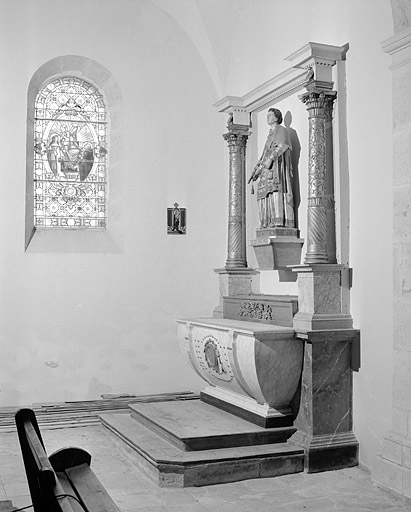Vue d'ensemble de l'autel retable nord, de trois quarts. © Yves Sancey / Région Bourgogne-Franche-Comté, Inventaire du patrimoine - 1996