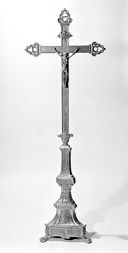 Vue de la croix d'autel. © Yves Sancey / Région Bourgogne-Franche-Comté, Inventaire du patrimoine - 1996