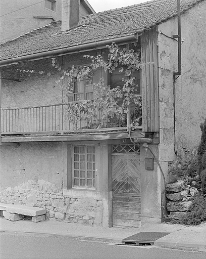 Partie droite de la façade antérieure. © Jérôme Mongreville / Région Bourgogne-Franche-Comté, Inventaire du patrimoine - 1996