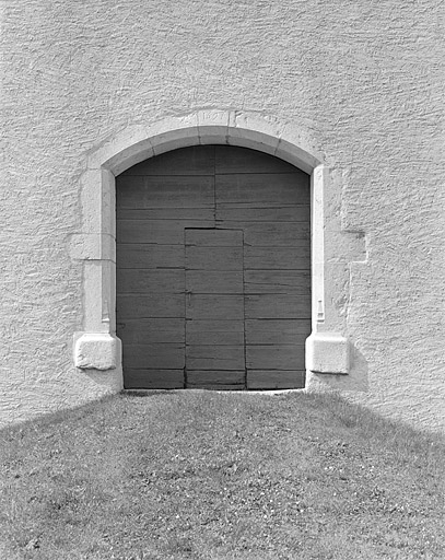 Porte de la grange haute. © Jérôme Mongreville / Région Bourgogne-Franche-Comté, Inventaire du patrimoine - 1996