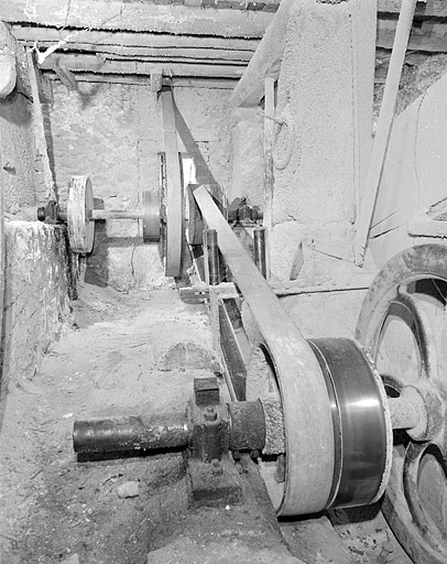 Renvoi de mouvement vers le chassis multiple. © Jérôme Mongreville / Région Bourgogne-Franche-Comté, Inventaire du patrimoine - 1996