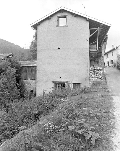 Face gauche de l'atelier de tournerie. © Jérôme Mongreville / Région Bourgogne-Franche-Comté, Inventaire du patrimoine - 1996