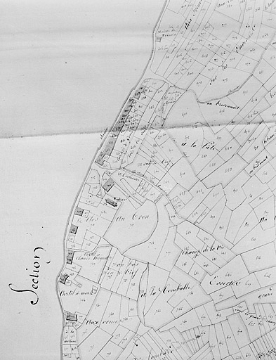 Plan-masse et de situation. Dessin, 1812. Extrait du plan cadastral, section B, feuille 1, échelle 1:2500. © Jérôme Mongreville / Région Bourgogne-Franche-Comté, Inventaire du patrimoine - 1996