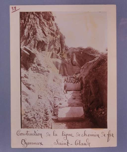 Vue d'ensemble de la carrière. © Jérôme  Mongreville (reproduction) / Région Bourgogne-Franche-Comté, Inventaire du patrimoine - 1997