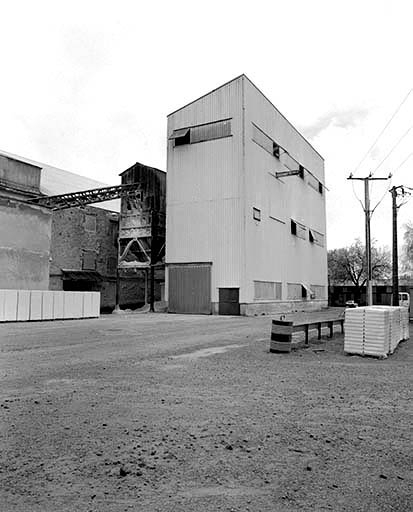 Broyeur et four marmite. © Yves Sancey / Région Bourgogne-Franche-Comté, Inventaire du patrimoine - 1997