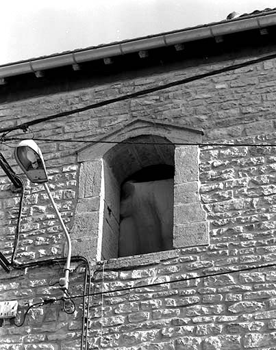 Baie cintrée sur comble. © Yves Sancey / Région Bourgogne-Franche-Comté, Inventaire du patrimoine - 1997