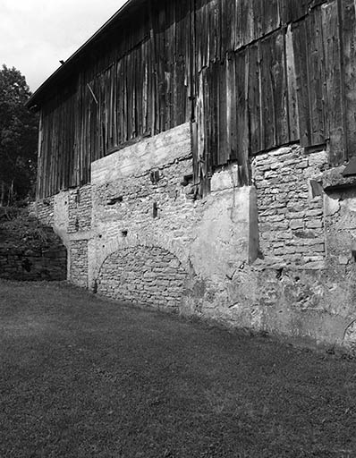 Façade sud de l'atelier de fabrication. © Yves Sancey / Région Bourgogne-Franche-Comté, Inventaire du patrimoine - 1997