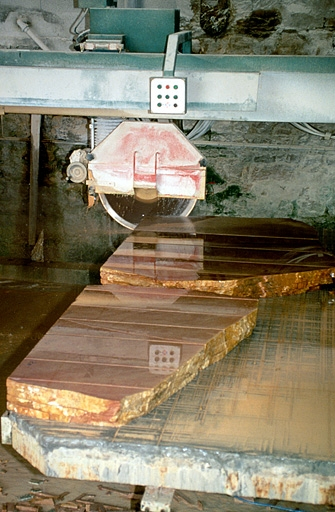 Débiteuse Gregori en cours de sciage : vue de détail. © Yves Sancey / Région Bourgogne-Franche-Comté, Inventaire du patrimoine - 1997