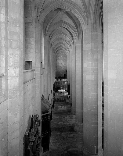 Vue du collatéral nord vers l'est depuis la coursière basse. © Jérôme Mongreville / Région Bourgogne-Franche-Comté, Inventaire du patrimoine - 1997