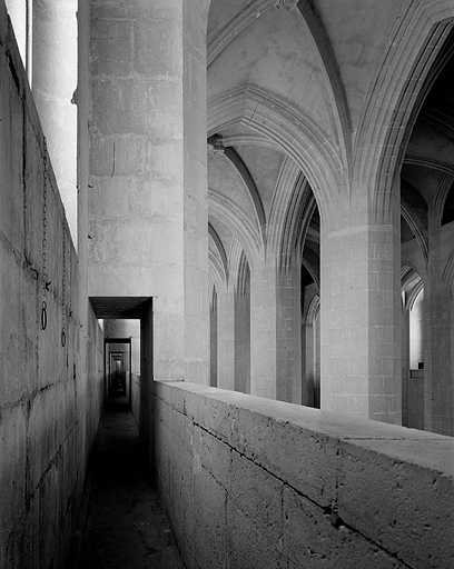 Vue de la coursière du collatéral nord. © Jérôme Mongreville / Région Bourgogne-Franche-Comté, Inventaire du patrimoine - 1997