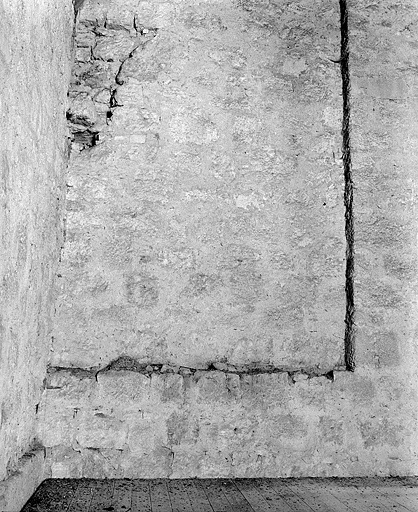 Détail du parement des parties hautes du clocher. © Jérôme Mongreville / Région Bourgogne-Franche-Comté, Inventaire du patrimoine - 1997